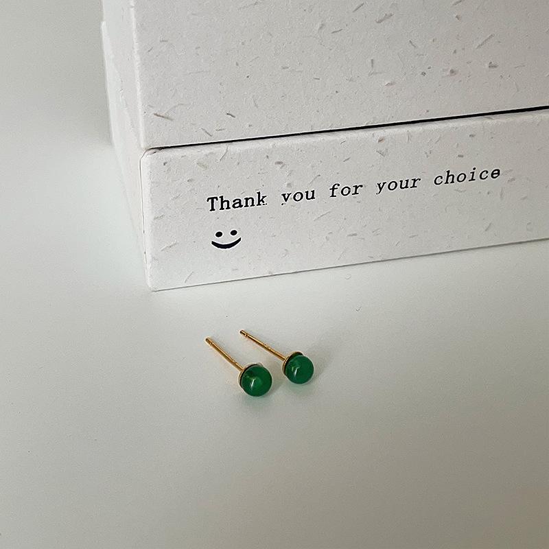 Nationalstil Retro Natürliche Grüne Achat Kugel Ohrstecker Damen Nische Einzigartige Persönlichkeit Frisch Und Modisch Vielseitige Ohrringe