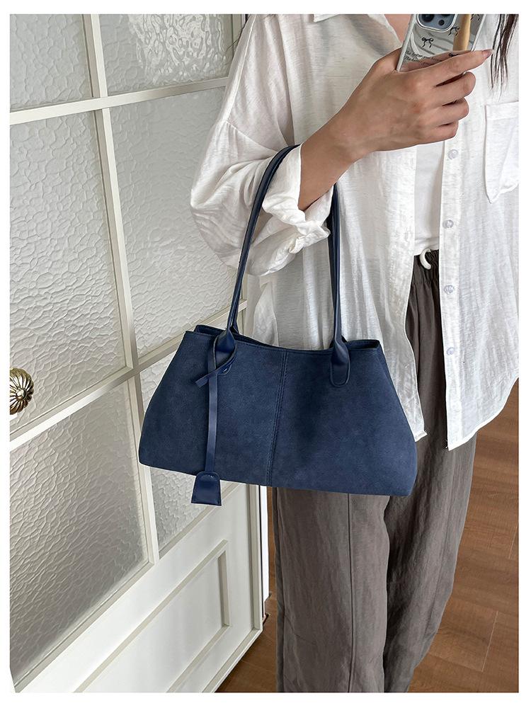 Women's Retro Suede Tote Bag - Large Capacity Frosted Shoulder Bag for Autumn 2025