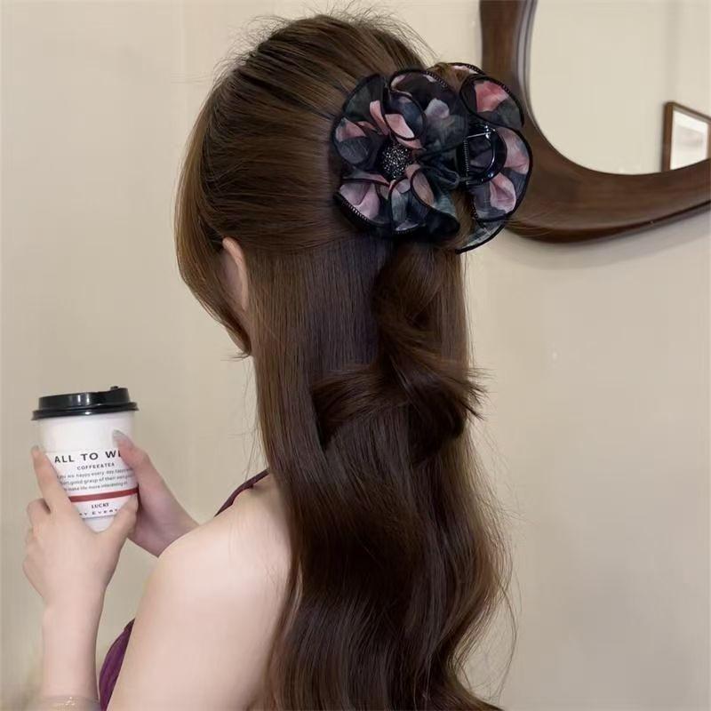 

Элегантная заколка-бант из черного сатина со стразами - Женский аксессуар-краб