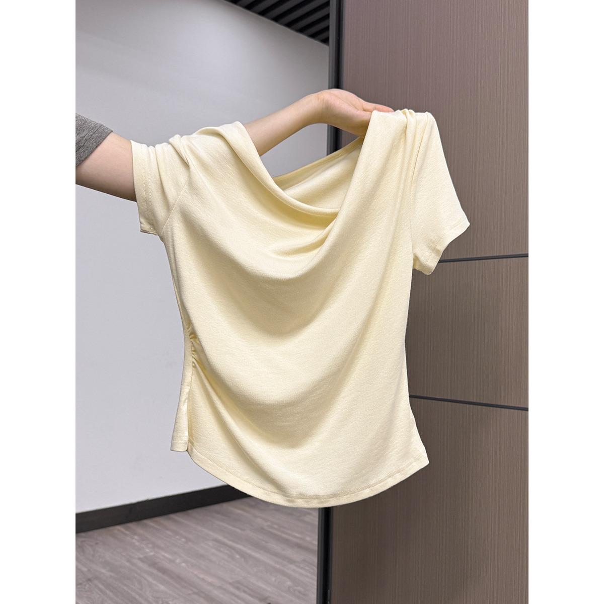 

Нежная плиссированная асимметричная футболка с одним плечом и короткими рукавами для женского летнего нового стиля, нишевый дизайн XL бежевый