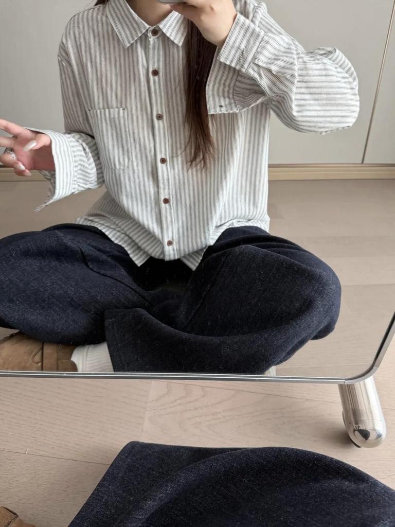 Korean Style Vertical Stripe Cotton Shirt - Retro, Casual, Slimming, Long-Sleeved, Age-Reducing