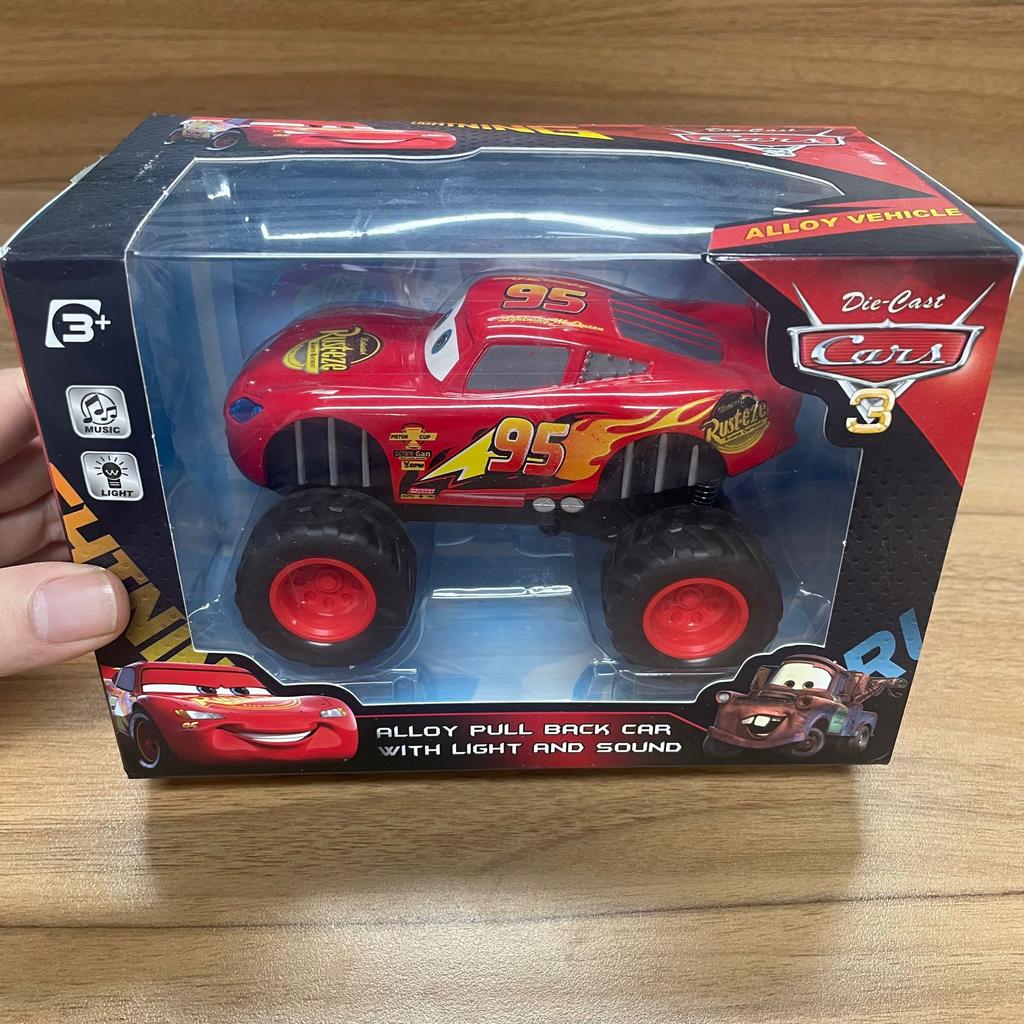Model Samochodu Błyskawica McQueen 3 Metalowe Odlewane Jackson Storm Koła Napędzane Odciąganiem Pojazd Terenowy Wysokie Nogi Zabawki Prezenty