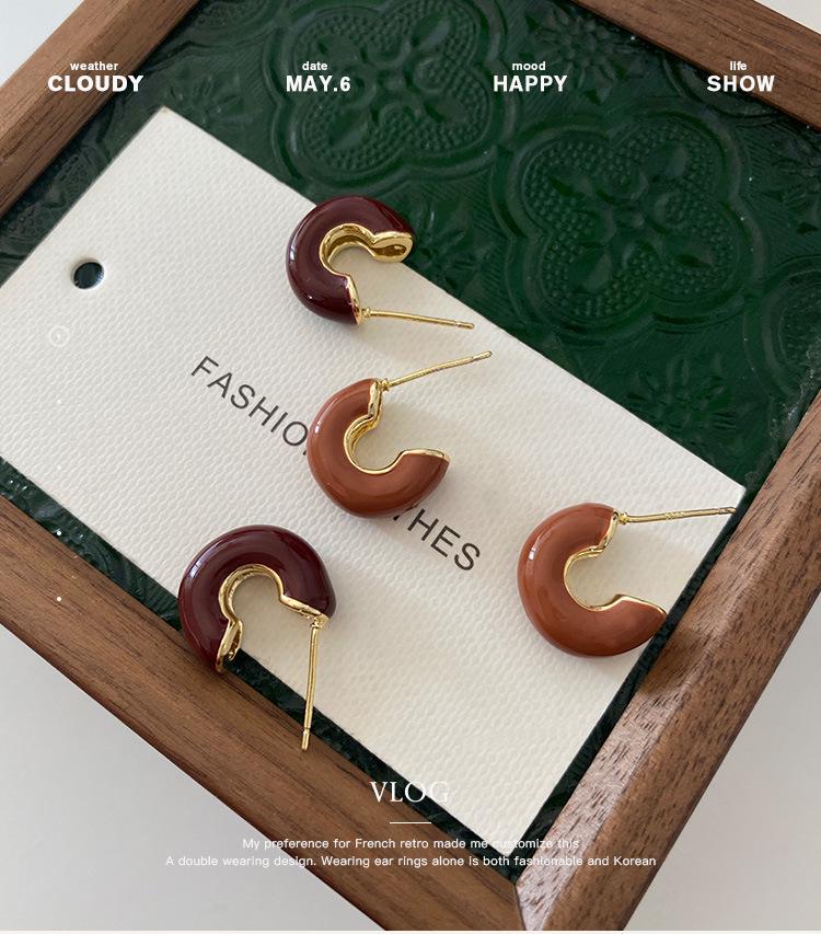 Angola Red C-Shaped Retro Minimalist Earrings with Drip Glaze