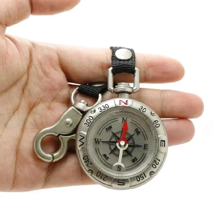 Zincs Alloy Pocket Compasses with Lanyard Keychain Portable Camping Compasses Keychain Navigation Tool Bag Decorations