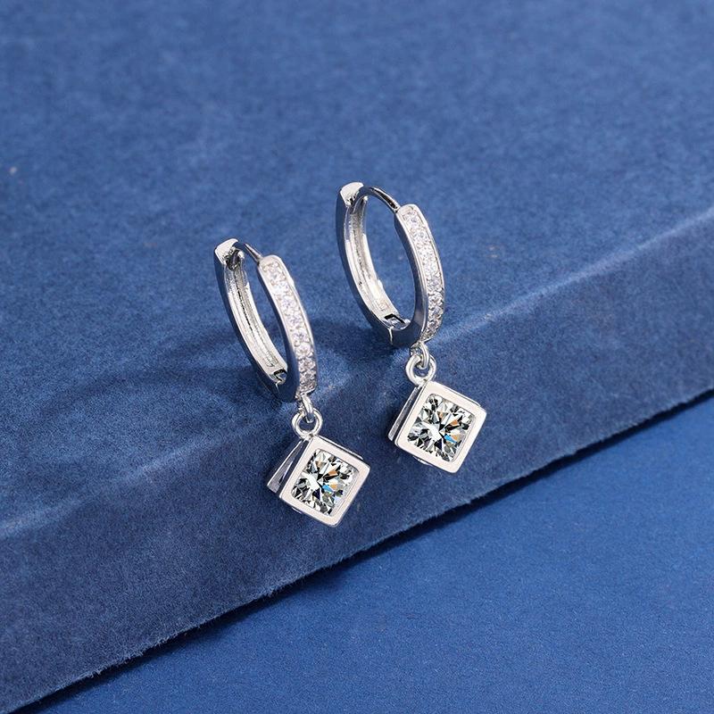 Zircon Hollow Star Stud Earrings for Women Classic Round Square Fashion Ear Cuffs