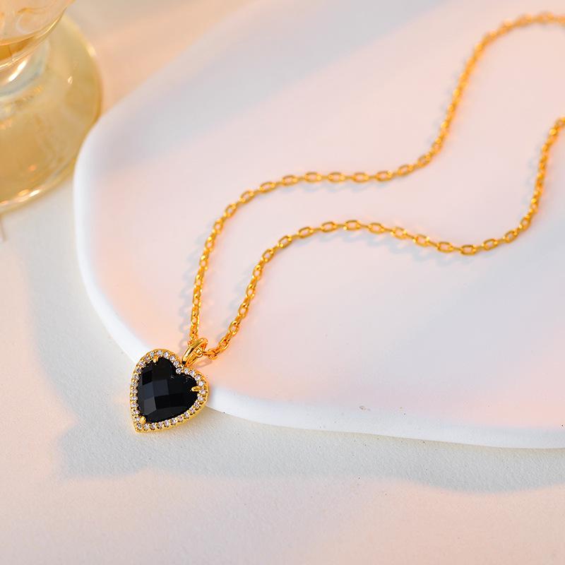 

Luxury Diamond Heart Pendant Necklace - Elegant Versatile Fashion for Women