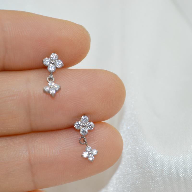 G23 Titanium Push-in Labret Stud with Zircon for Ear Cartilage Piercing