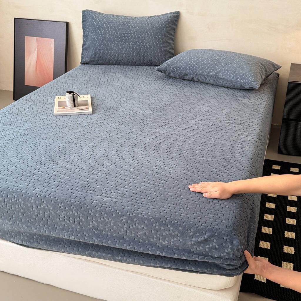 Winter Milk Velvet Single Fitted Sheet, New High Weight Plus Velvet Warm Fitted Sheet, All-inclusive Anti-slip Bed Sheet