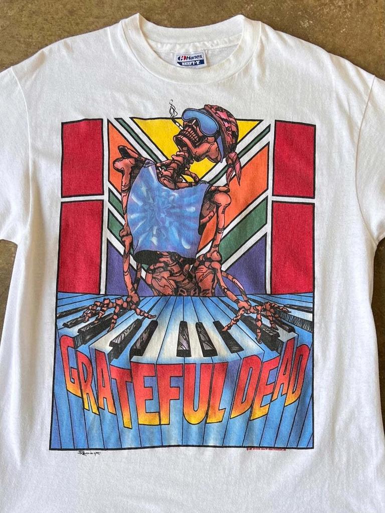 Vtg Grateful Dead band 90s Remake Design White Short Sleeve T shirt NH20507