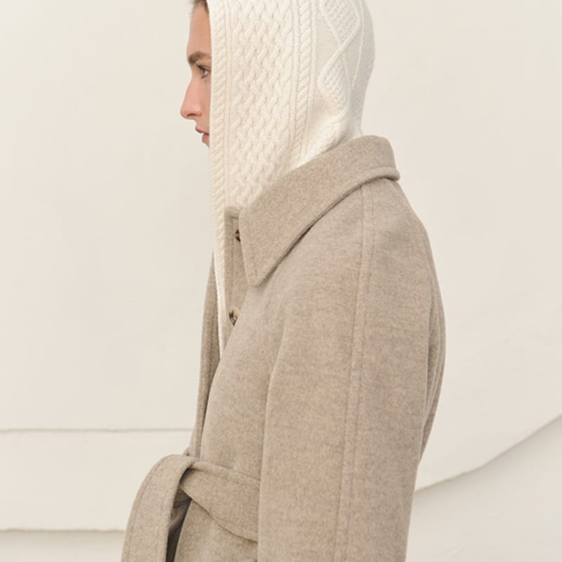 MOON J HOODED CABLE-KNIT MERINO SCARF - IVORY