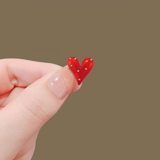 Red Heart Brooch Women Lapel Pin Decorative Brooch Pin Stylish Heart Coat Sweater Pin Gift for Friends Family
