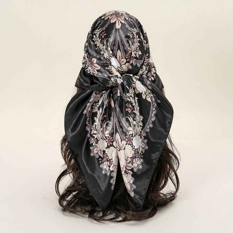 

Hot-selling cashew CM large square scarf Xiyin hot-selling popular street hip-hop headscarf women 90