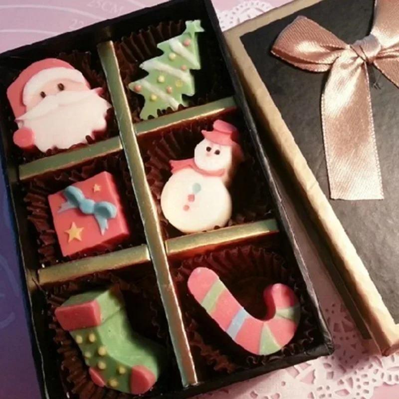 Christmas Tree Snowman Socks Styling Cake Chocolate Molds Ice Cube Tray Baking Kitchen Accessories Small Tools Home Bakeware