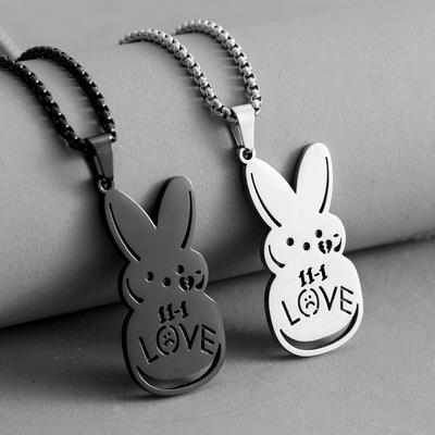 Collier Lapin LOVE Simple Dessin Animé Européen et Américain Acier Inoxydable Chaîne de Clavicule Mode Hommes et Femmes Bijoux Personnalisés