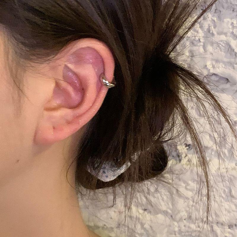 

Ear Piercing Bi Medical Titanium Steel Ear Studs High-Grade Exquisite Earrings Women Small Exquisite Earrings for Sleeping without Picking Single Quilted earring