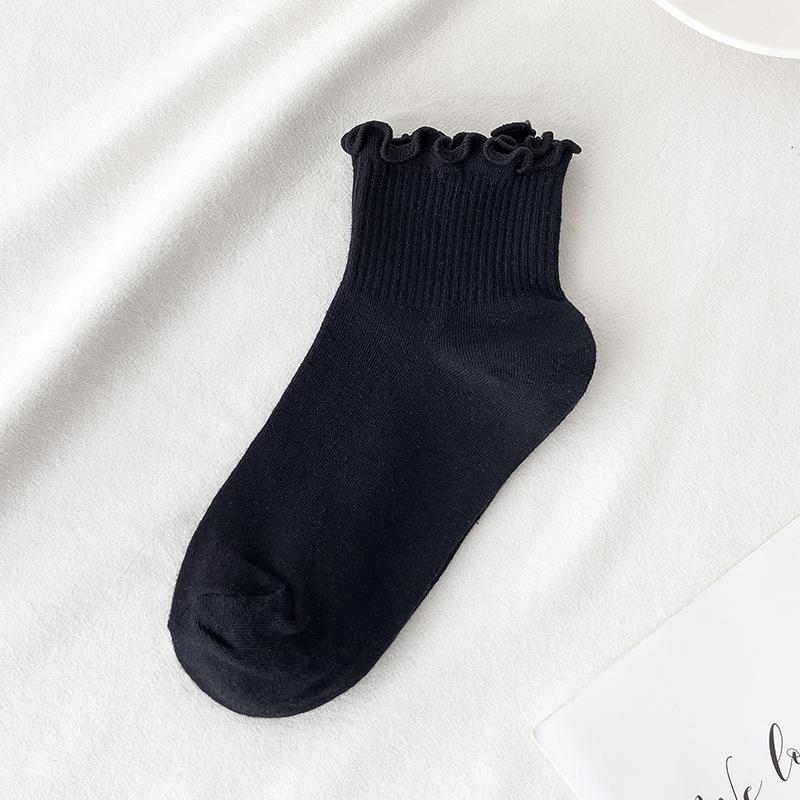 Women's Japanese Style Ruffle Edge Short Socks - Spring/Summer Thin Fashion, Solid Colors, Versatile for Pairing with Small Leather Shoes.