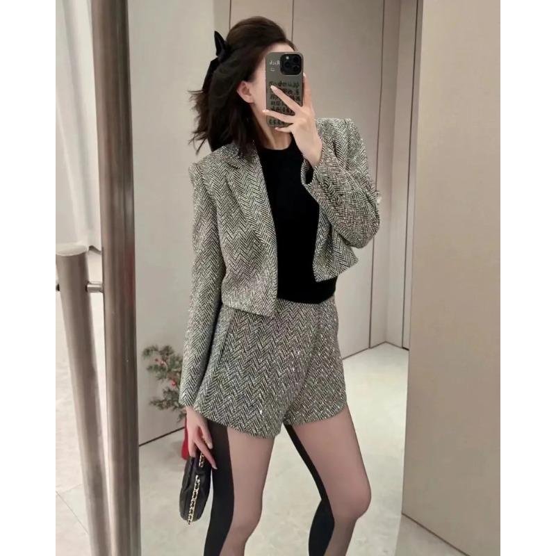 Luxusní krátká bunda ve francouzském stylu vyzařuje elegantní vůni módní kabát s dlouhým rukávem