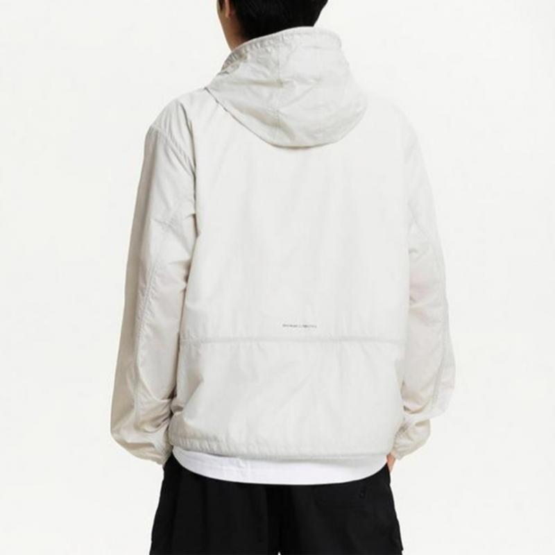 New Balance Jacket  C28   Nbnae21013 36  Uni Essential Small Logo Lightweight Wind