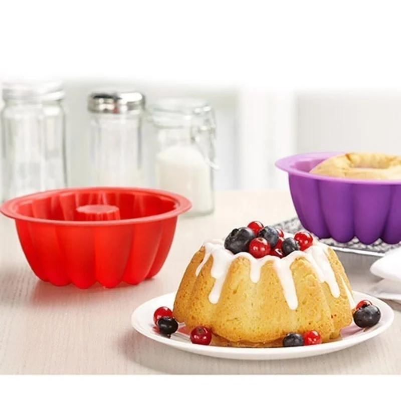 

1 Piece Chimney Shape Cake Silicone Mold Flower Butterfly Candy Art Embossed Baking Accessories Random Color