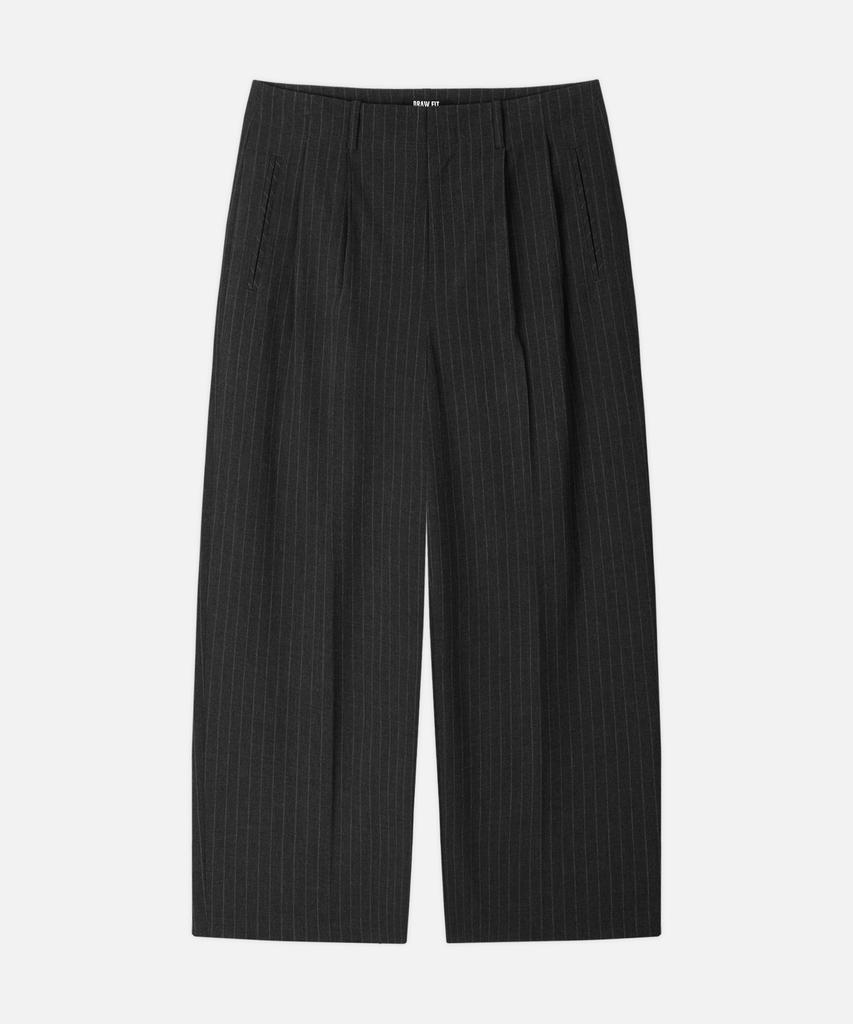 DRAW FIT Two-Tuck Wide Pinstripe Slacks [Charcoal]