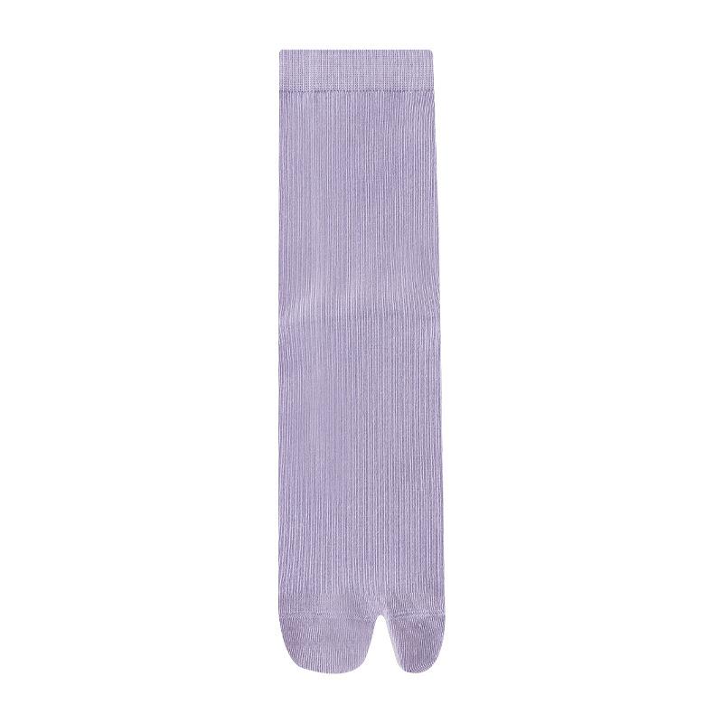 Two-toe Socks for Women, Solid Color, Anti-pilling, Breathable, Boneless Seam Split Toe Socks with Pig's Hoof Shoes, Mid-calf Socks