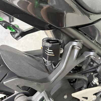 Marcos y accesorios para motocicletas – Tapas laterales para motos