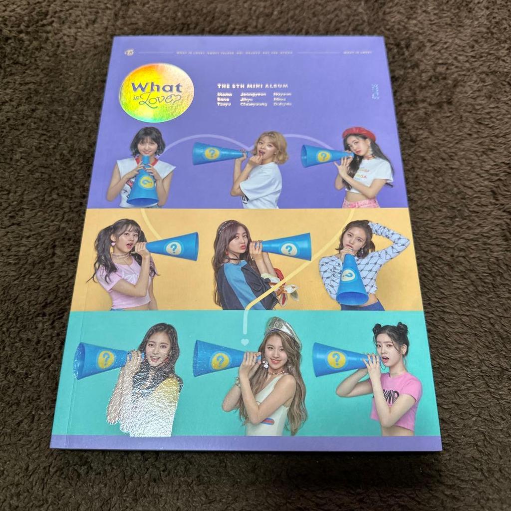 [USADO] Dois mini álbuns do TWICE e uma revista