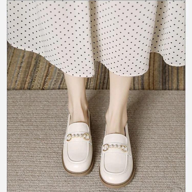 

Мягкая кожа жемчуг маленький ароматный ветер лоферы женские 2025 осень новые толстая подошва маленькие кожаные туфли один педаль ленивые мягкая подошва одинарные туфли 40