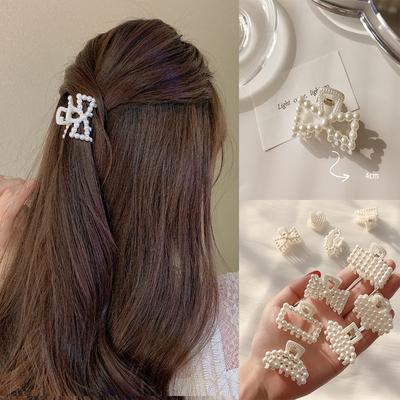 New Women Elegant Pearl Hair Claws Vintage Hollow Hair Clips Small Size Claw Clips Hairpin Fashion Girls Hair Accessories