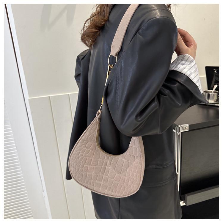 Stylish Crescent Shoulder Bag For Women 2023 Fall Trendy Casual Street Fashion