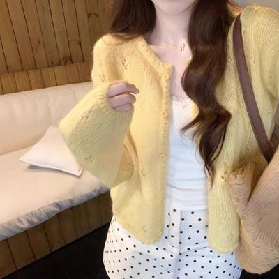 Early Spring Foreign Style Hollow Gentle and Sweet Outer Cardigan Atmosphere Girl Style Short Top Knitted Sweater Women