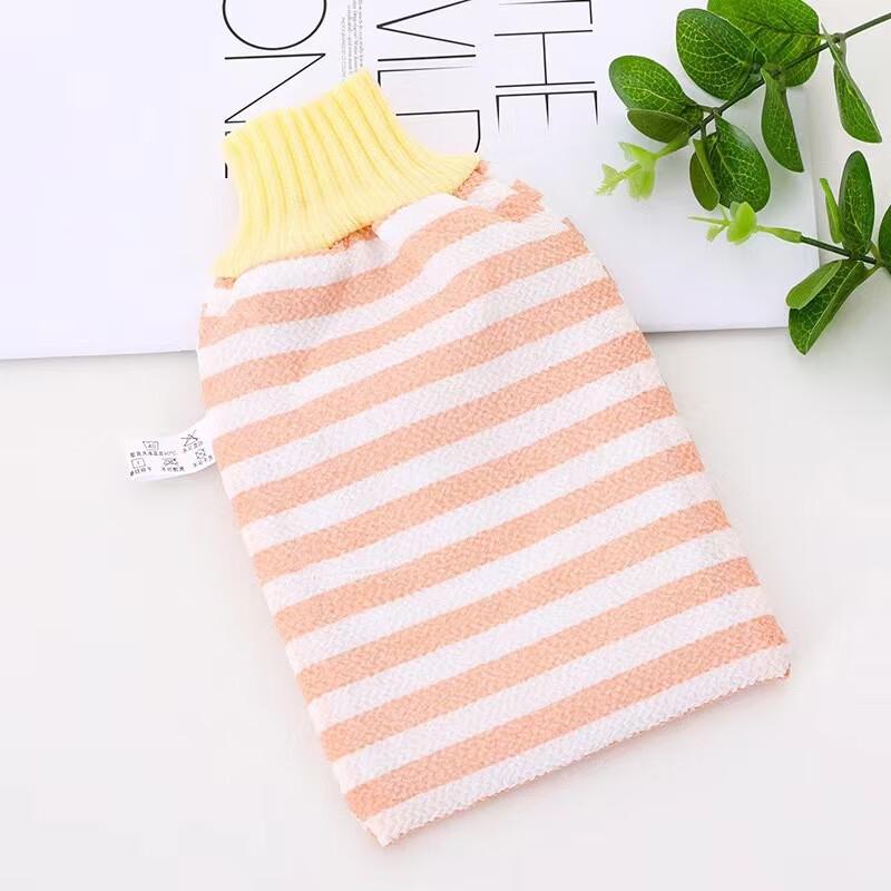 

Powerful Exfoliating Bath Mitt