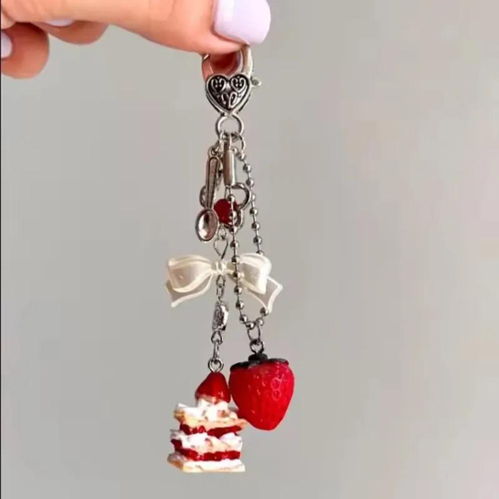 Fashion Unique Bow Heart Phone Charm Cute Creative Strawberry Cake Pendant Keychain Luxury Phone Lanyard Bag Phone Accessories