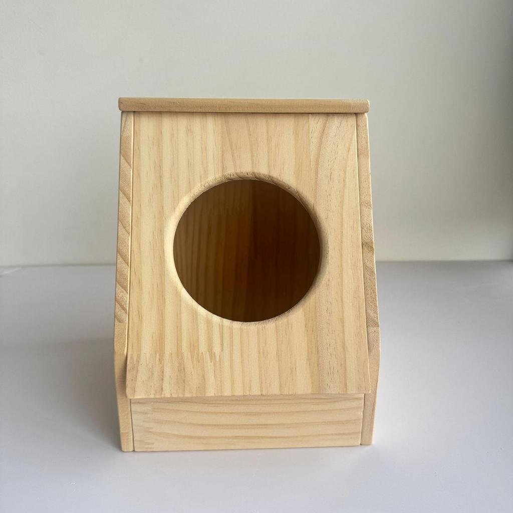 Easy-to-use Wooden Hay Feeder for Small Pets, Grass Rack, Holder, Pet Holder