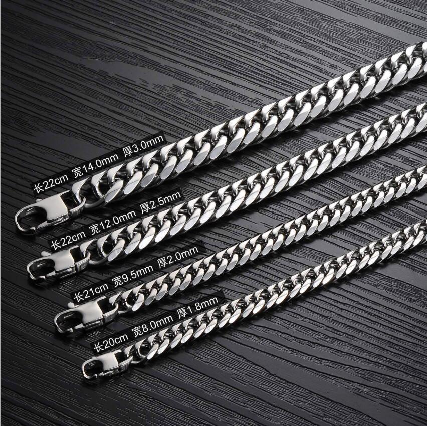 Bracciale Quadrato Trendy da Uomo in Acciaio Inossidabile con Fibbia: Fresco, Versatile ed Elegante