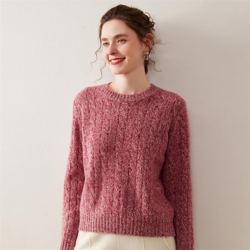 Women's Thickened Cashmere Sweater: Round Neck, Long Sleeve, Loose Fit, Knit Base Layer for Autumn and Winter.
