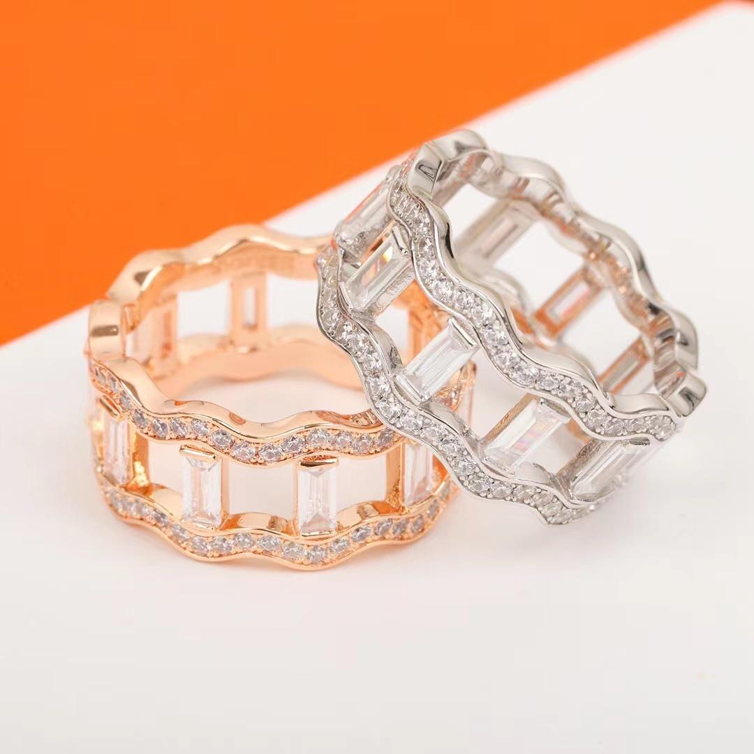 

New 2024 Trendy Top Quality Europe Famous Brand Pure 925 Sterling Silver Luxury Jewelry Rings For Women Wave Crystal Sugar Mold 6 белого золота