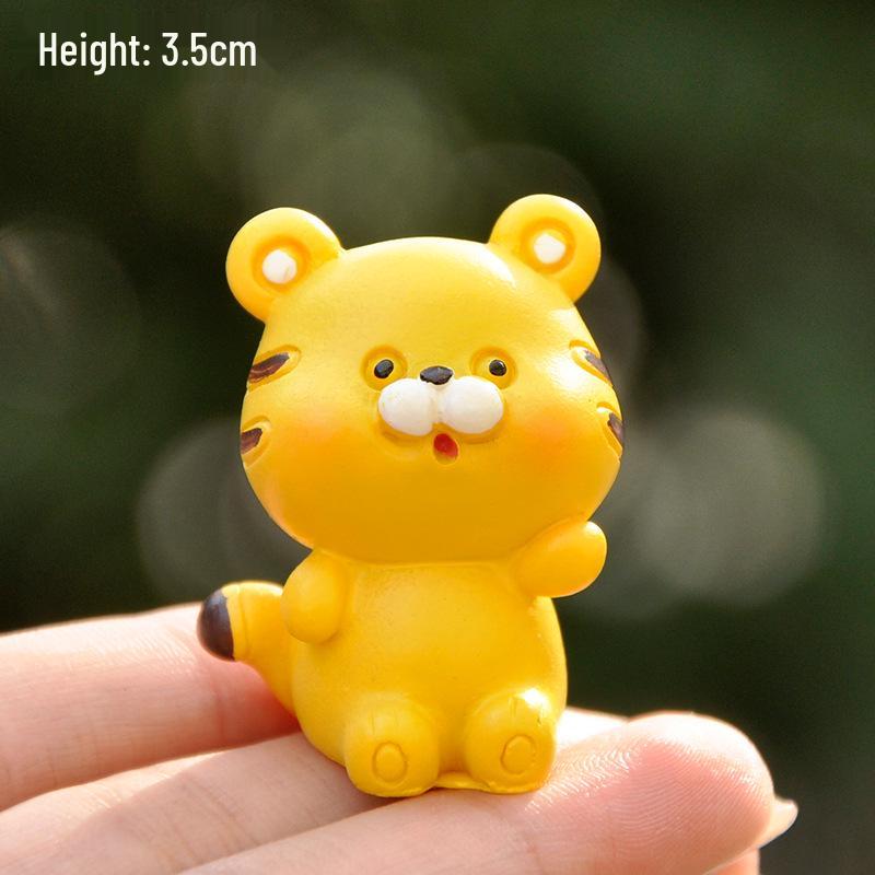 Chinese Zodiac Animal Resin Mini Ornaments for Desk and Car Decor