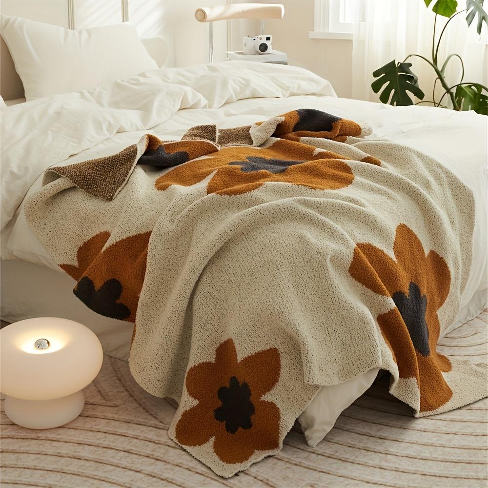 Soft Nordic Ins Style Sunflower Flannel Knit Blanket for Couch Nap Office AC Lightweight Single-Size Brushed Throw with Tassels