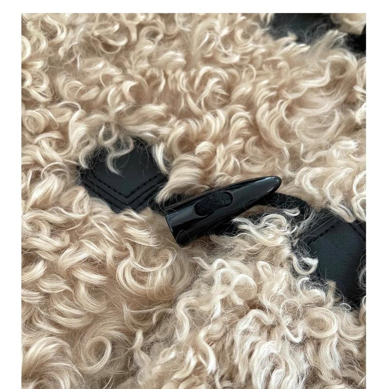 Women Winter Thickened Horn Button Lamb Wool Coat Fluffy Faux Fur Oversize Jacket