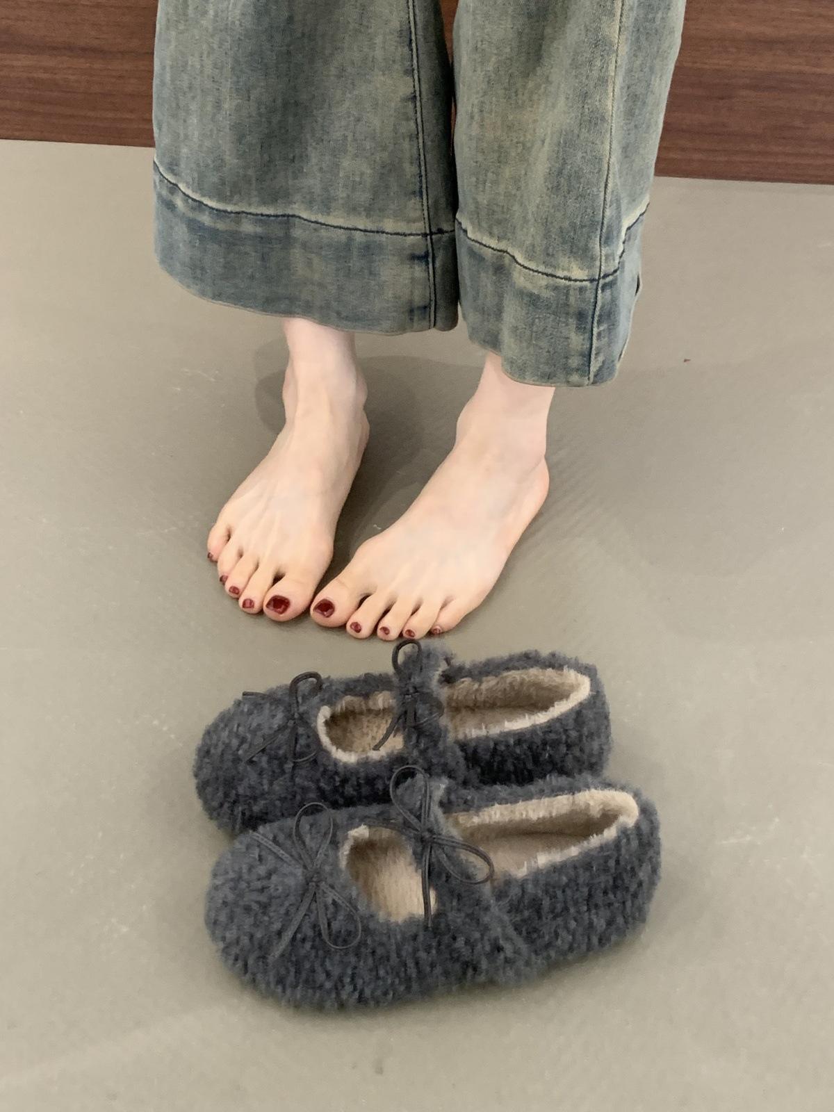 With skirt fluffy shoes women wear winter French sweet bow warm Mary Jane shoes 35
