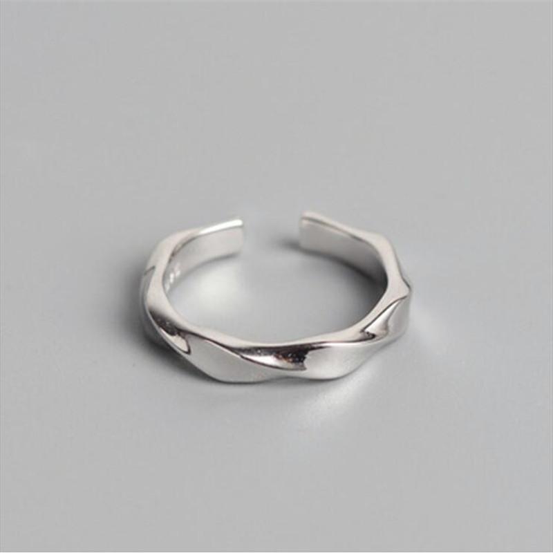 

New Arrival Stylish Fashionable Personality Korean Sterling Color Not Allergic Twisted Wave Smooth Temperament Opening Rings R116Fashion