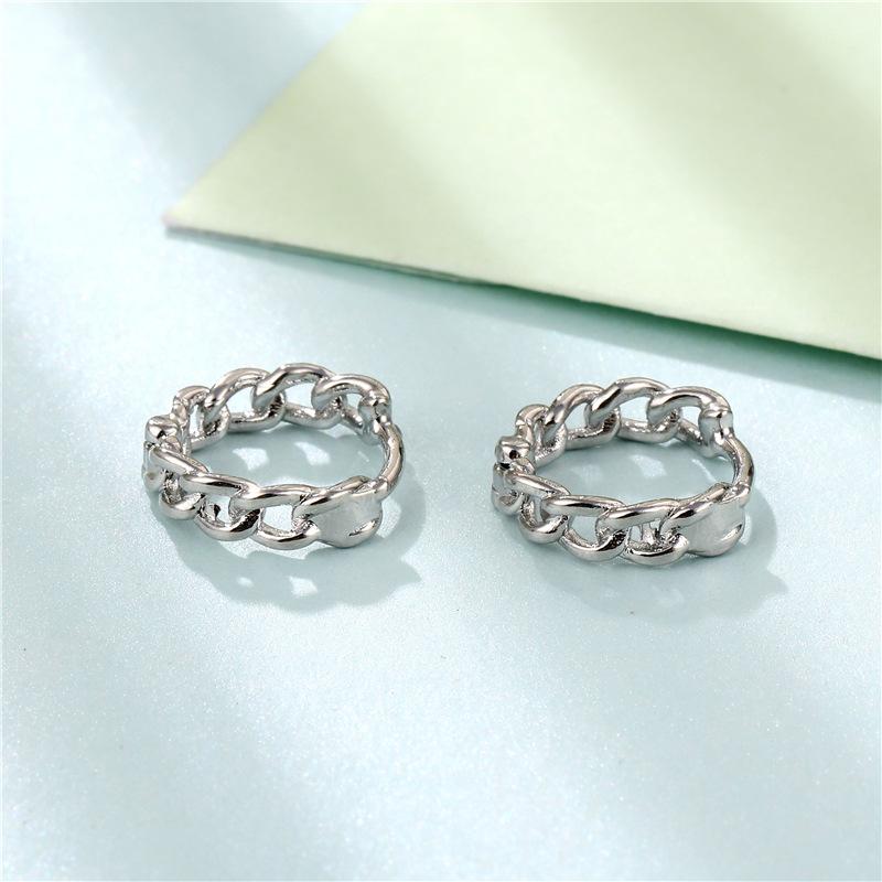 Charm Personality 1 Pair of Twisted Earrings Smooth Surface Ear Hooks Simple and INS Style Chain Ear Pins