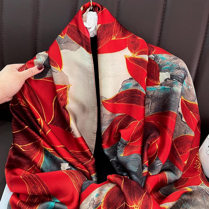 Guochao golden silk lotus flower beautiful brocade long scarf red big silk scarf send mother travel photo dual-purpose outer silk scarf