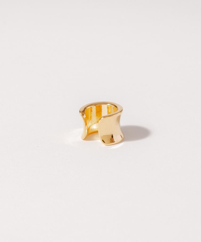 Novice Tokyo Reverse Round Ear Cuff / Gold