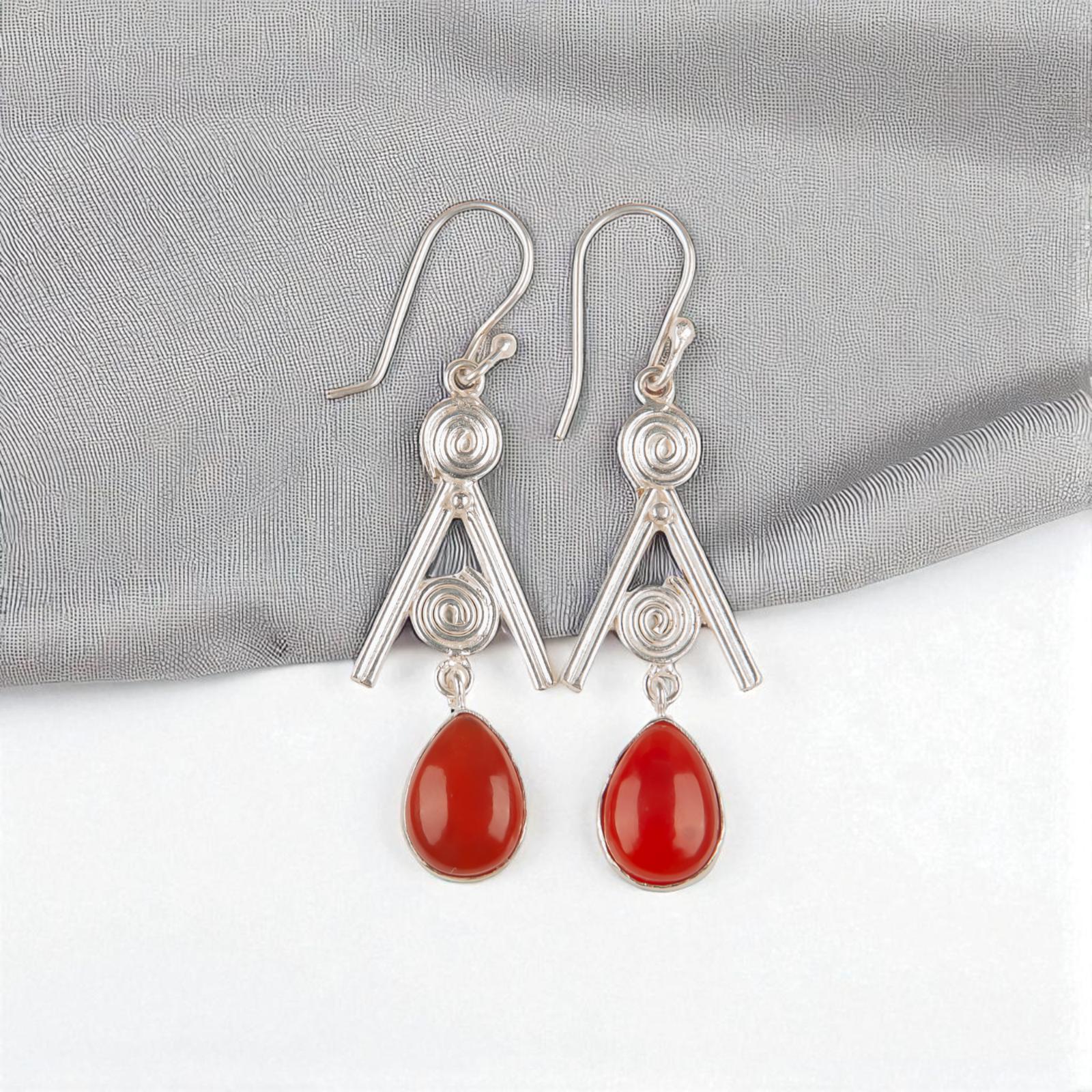 

Сердолик Драгоценный камень 925 Стерлинговое серебро Ювелирные изделия Ручной работы Висячие серьги 2,4 EE-86-26