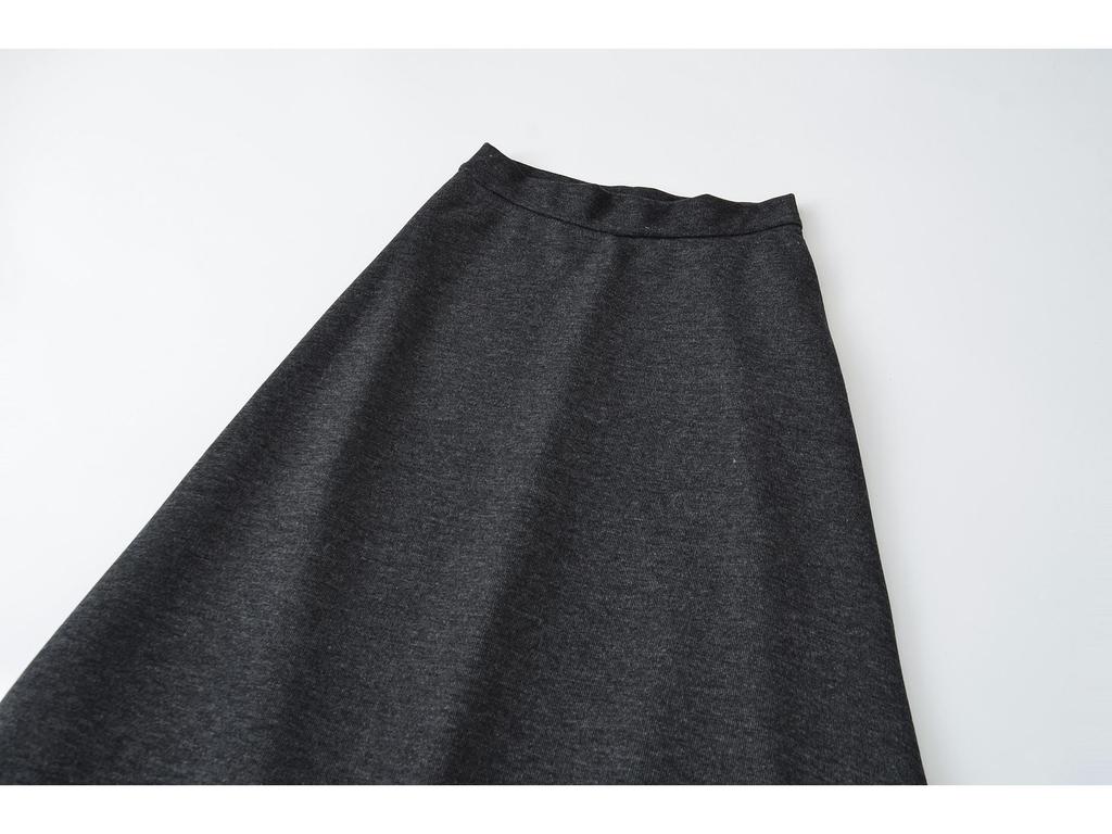 2026 Autumn/Winter Women's High-Waisted A-Line Woolen Skirt - Versatile, Long, Thick, and Slimming