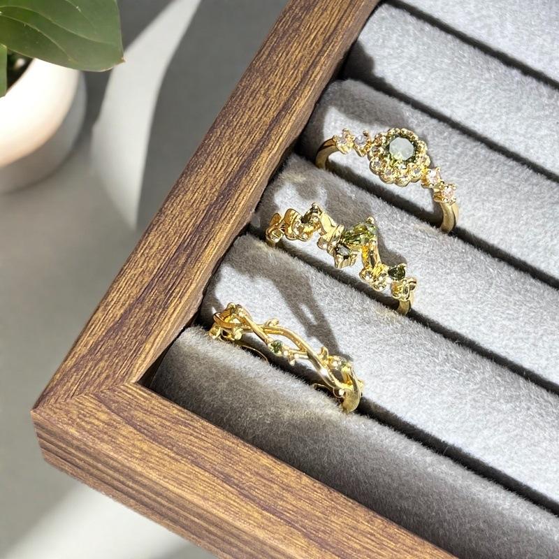 Court Style Retro Olive Green Zircon Colored Treasure Open Ring Ring Simple Light Luxury Niche Design Stacked Ring Woman