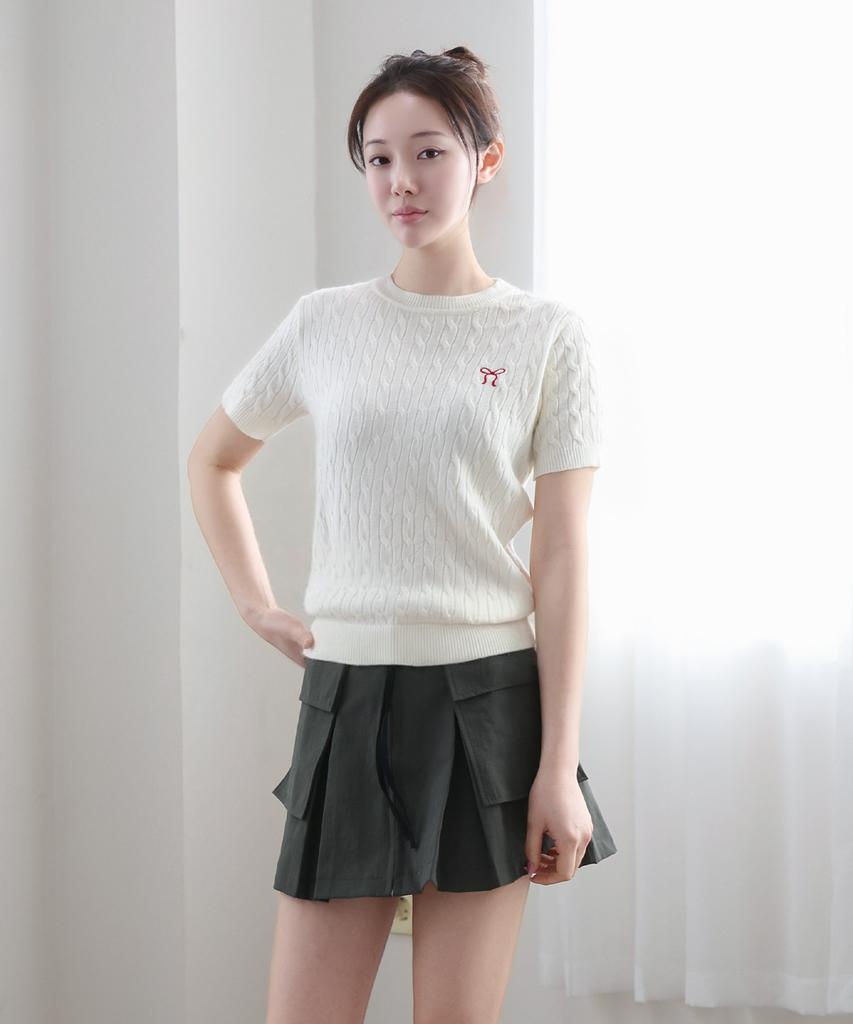 Keulleiseu Ribbon Cable Short Sleeve Knit_ Dark Red