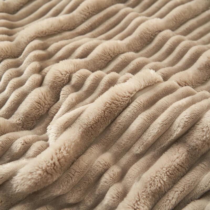 Muji Milk Velvet Moisturizing Blanket